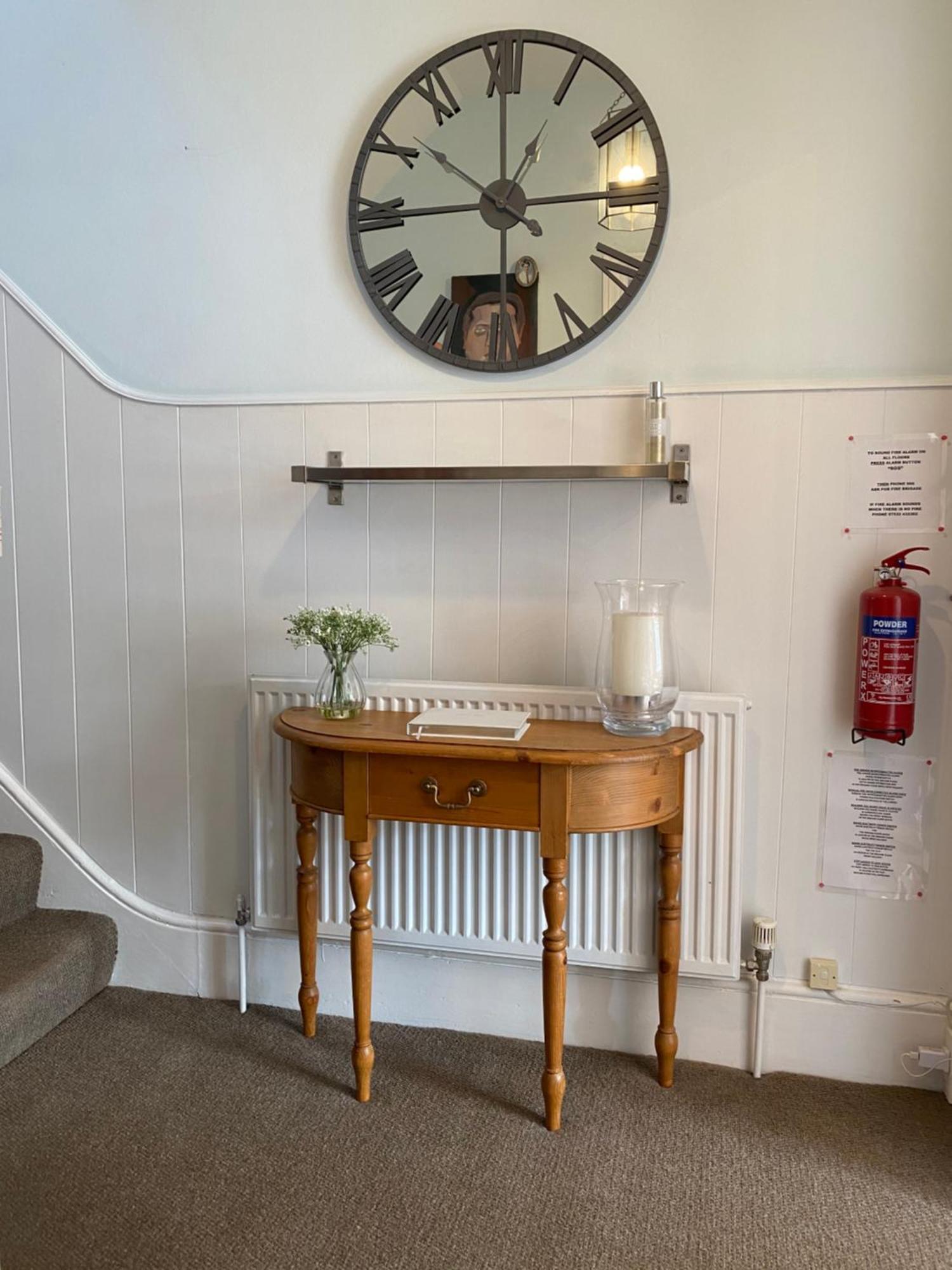 Deluxe Three Bed Bnb In Henley-On-Thames Near Station River & Town Centre Eksteriør bilde